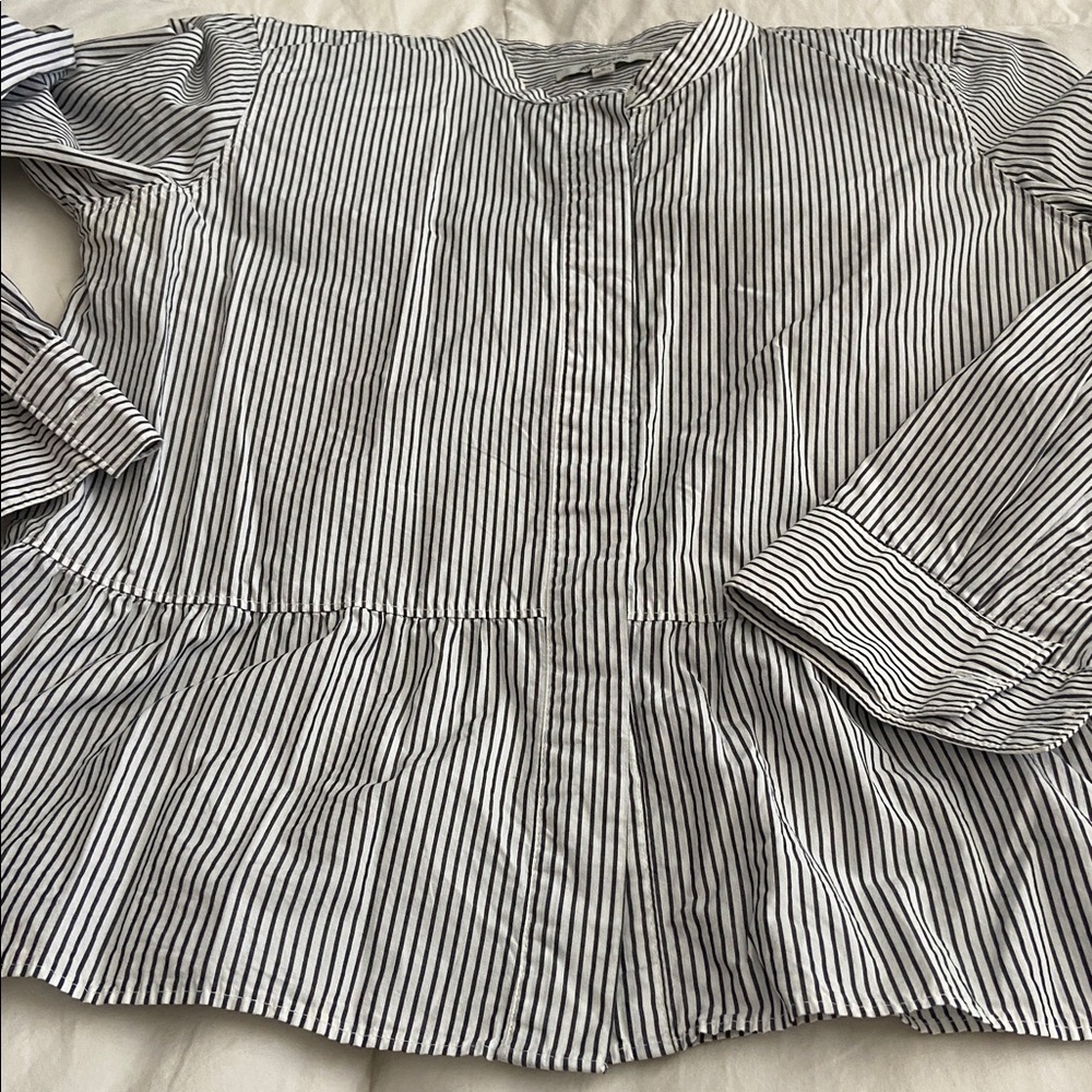 Madewell charcoal and White Striped Shirt with peplum - Picture 4 of 6